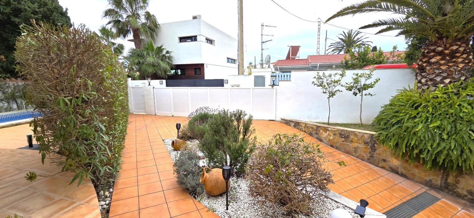 3 slaapkamer Villa te koop in Vinaros met zwembad garage - € 375.000 (Ref: 9591522)