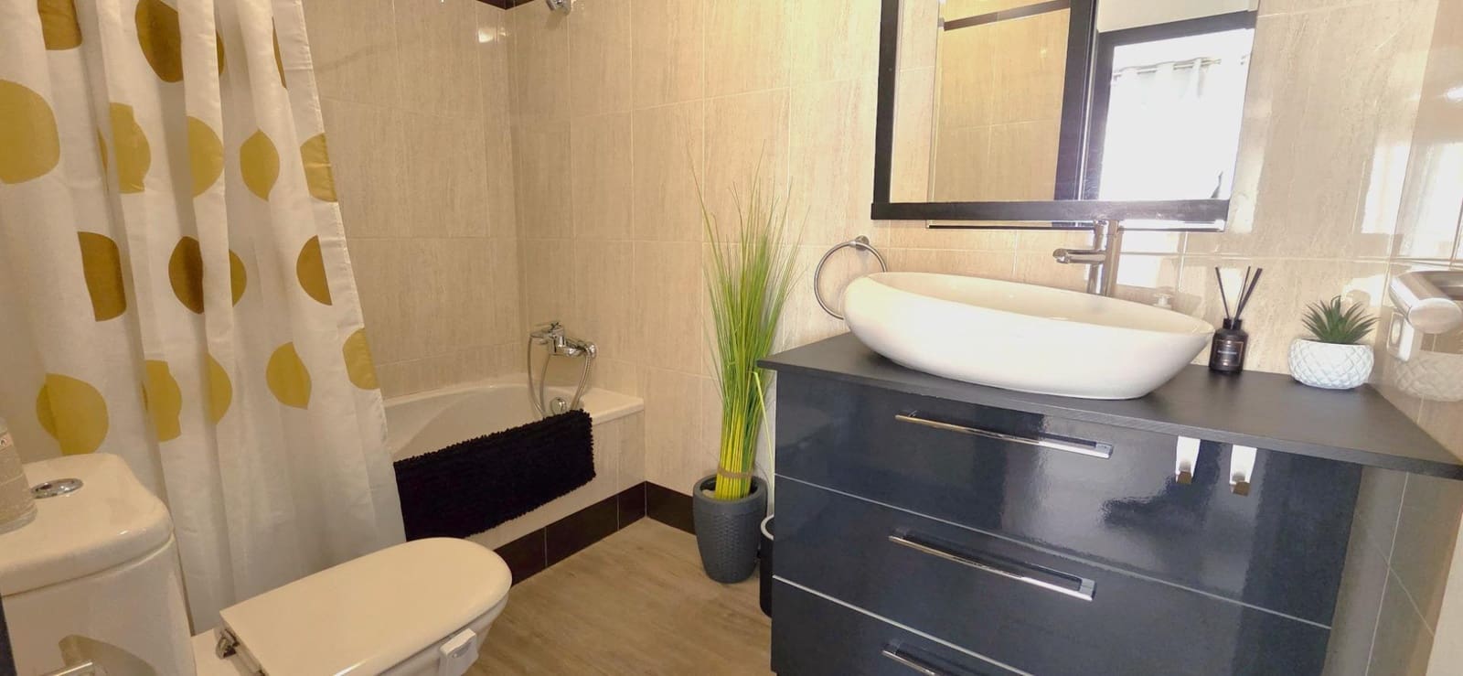 2 bedroom Apartment for sale in Vinaros with pool garage - € 179,995 (Ref: 9599683)