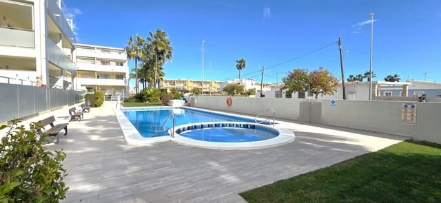 Apartamento de 2 habitaciones en Vinaròs en venta con piscina garaje - 179.995 € (Ref: 9599683)