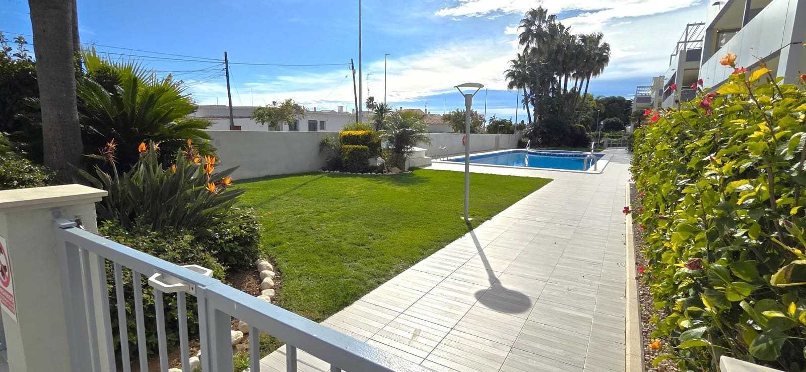 2 bedroom Apartment for sale in Vinaros with pool garage - € 179,995 (Ref: 9599683)