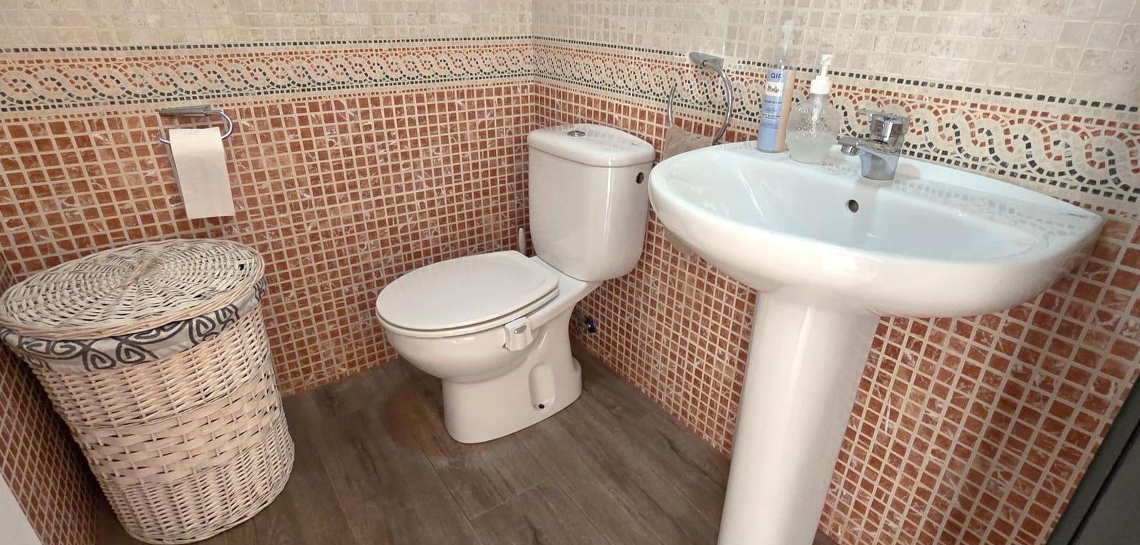 2 bedroom Apartment for sale in Vinaros with pool garage - € 179,995 (Ref: 9599683)