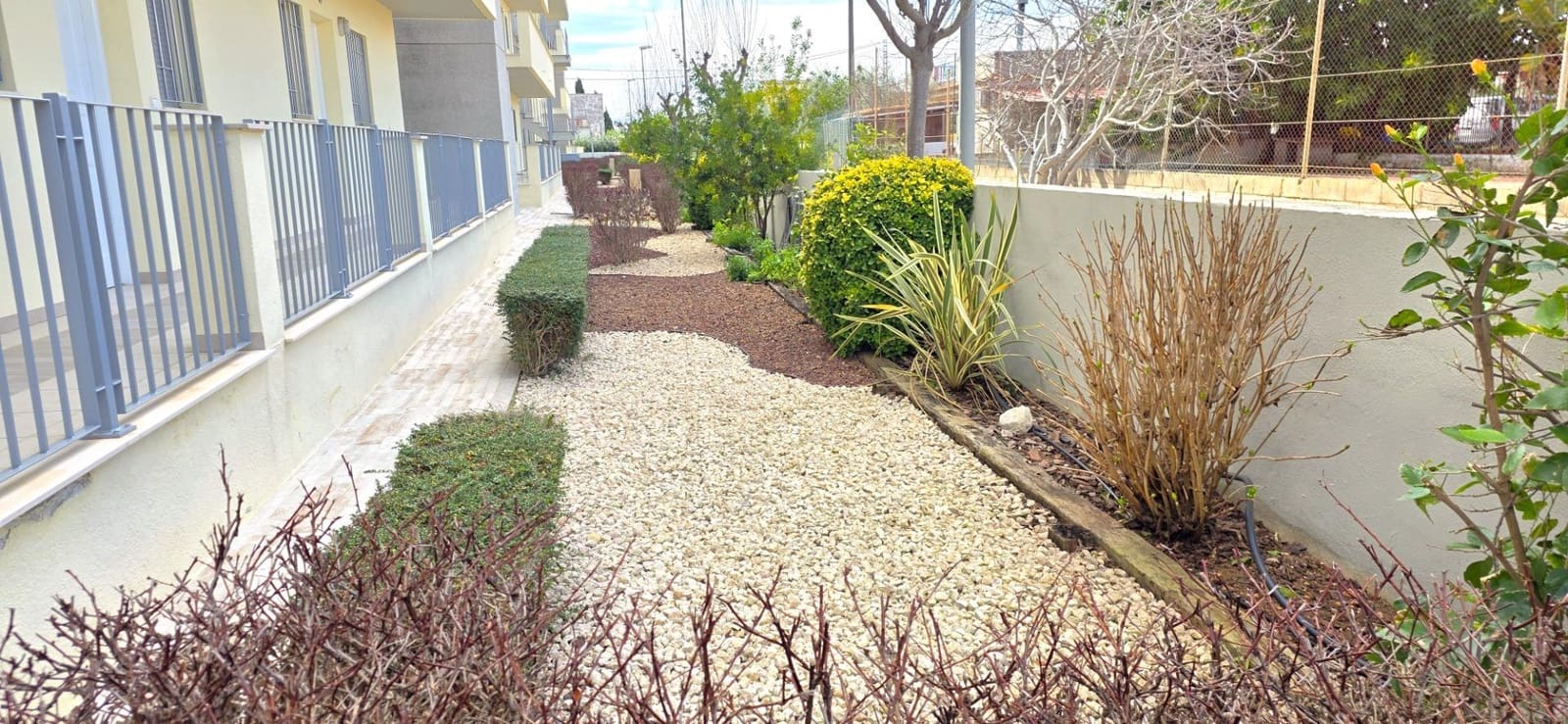 2 bedroom Apartment for sale in Vinaros with pool garage - € 179,995 (Ref: 9599683)