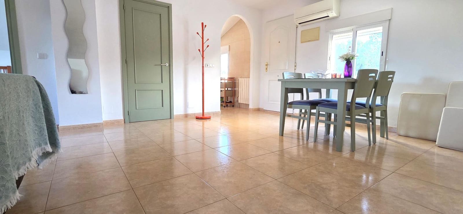 4 slaapkamer Villa te koop in Sant Jordi met zwembad garage - € 399.000 (Ref: 9634506)