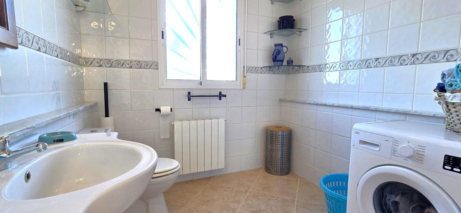 4 slaapkamer Villa te koop in Sant Jordi met zwembad garage - € 399.000 (Ref: 9634506)