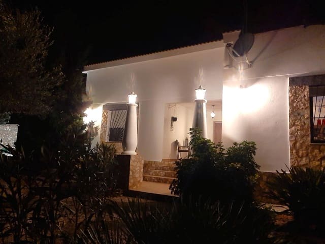 4 slaapkamer Villa te koop in Sant Jordi met zwembad garage - € 399.000 (Ref: 9634506)