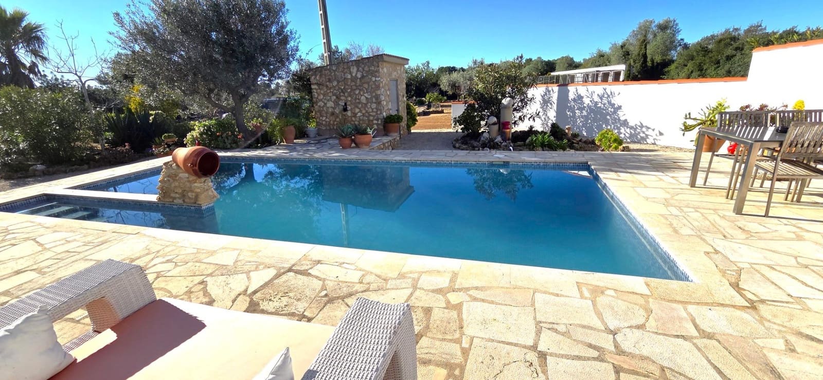4 slaapkamer Villa te koop in Sant Jordi met zwembad garage - € 399.000 (Ref: 9634506)