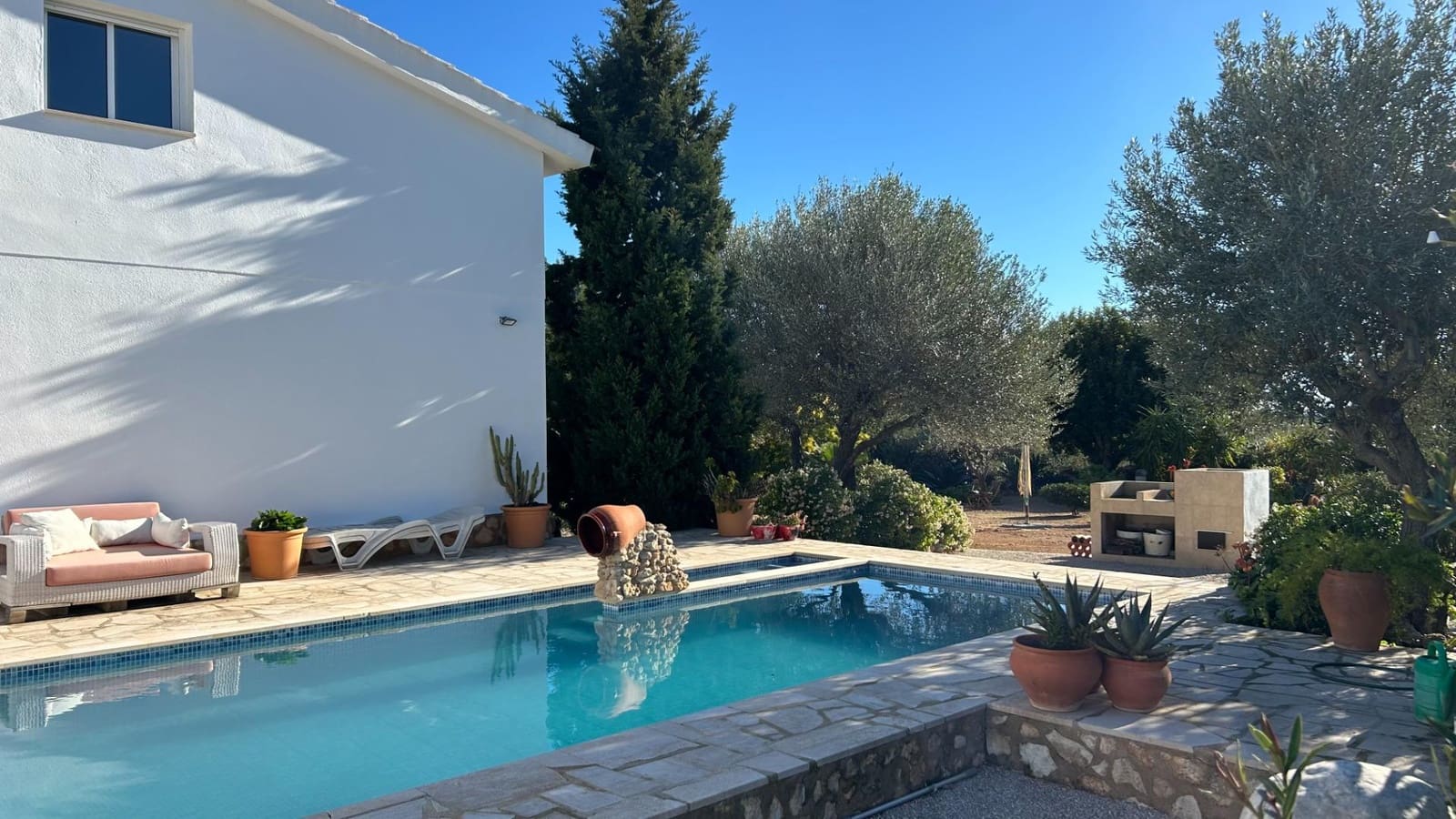 4 slaapkamer Villa te koop in Sant Jordi met zwembad garage - € 399.000 (Ref: 9634506)