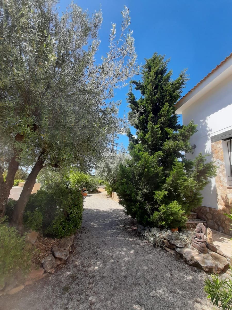 4 slaapkamer Villa te koop in Sant Jordi met zwembad garage - € 399.000 (Ref: 9634506)