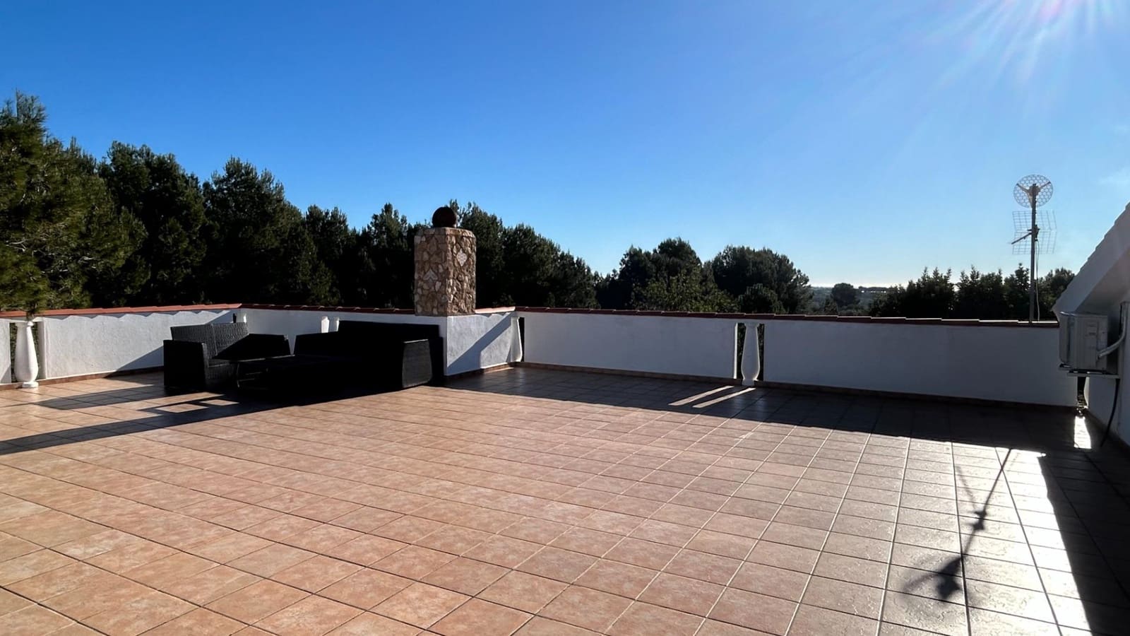 4 slaapkamer Villa te koop in Sant Jordi met zwembad garage - € 399.000 (Ref: 9634506)