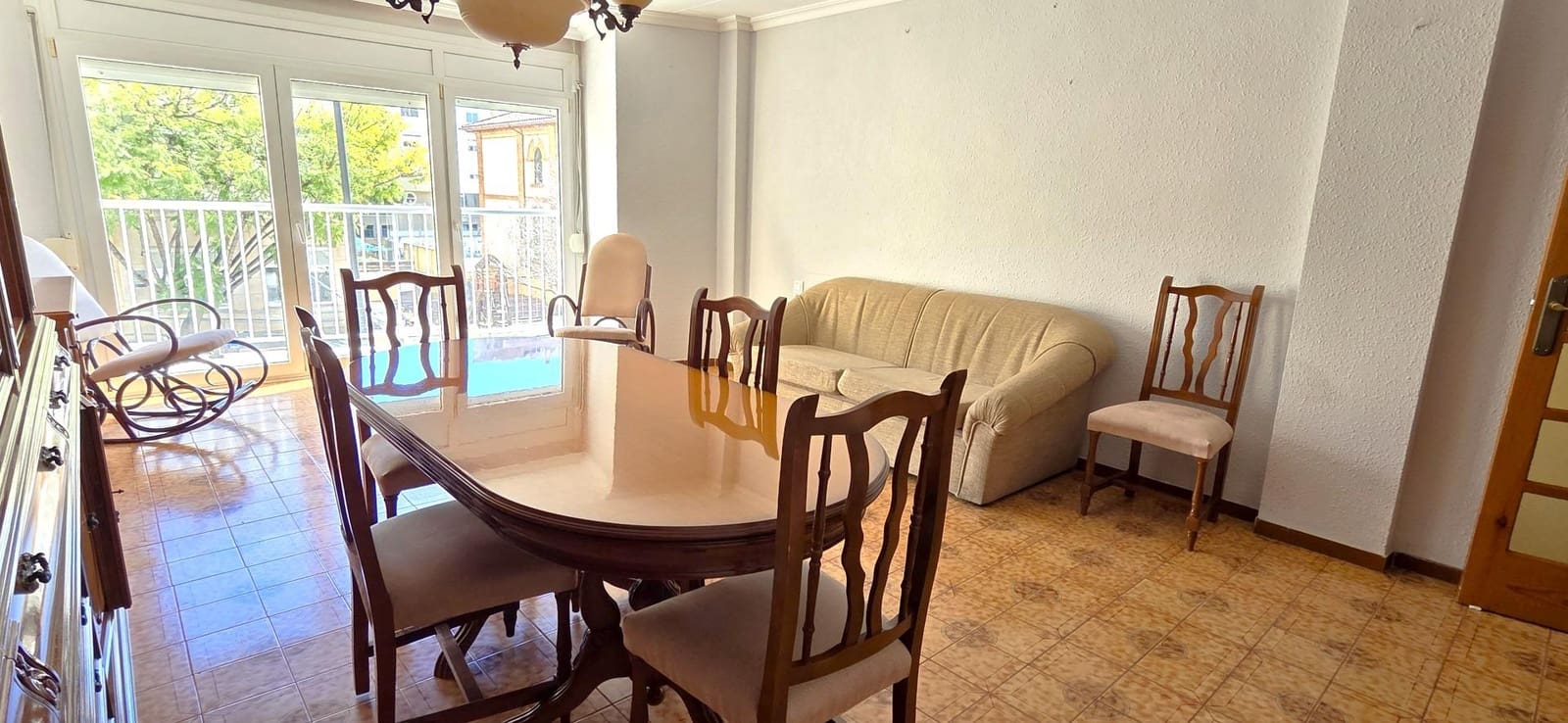 4 bedroom Flat for sale in Vinaros with garage - € 240,000 (Ref: 9670889)
