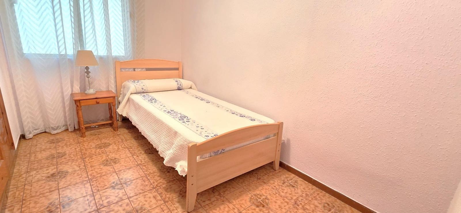 4 bedroom Flat for sale in Vinaros with garage - € 240,000 (Ref: 9670889)