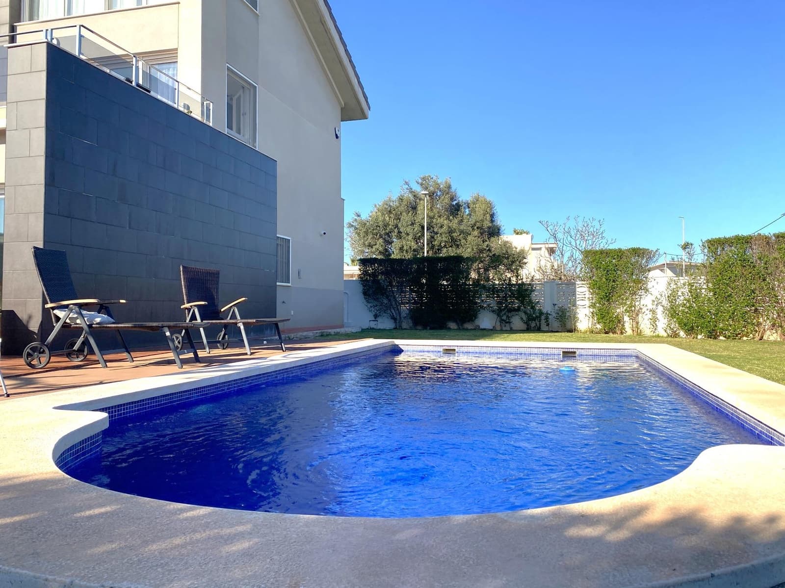 4 sypialnia Willa na sprzedaż w Vinaros z basenem garażem - 499 999 € (Ref: 9702107)