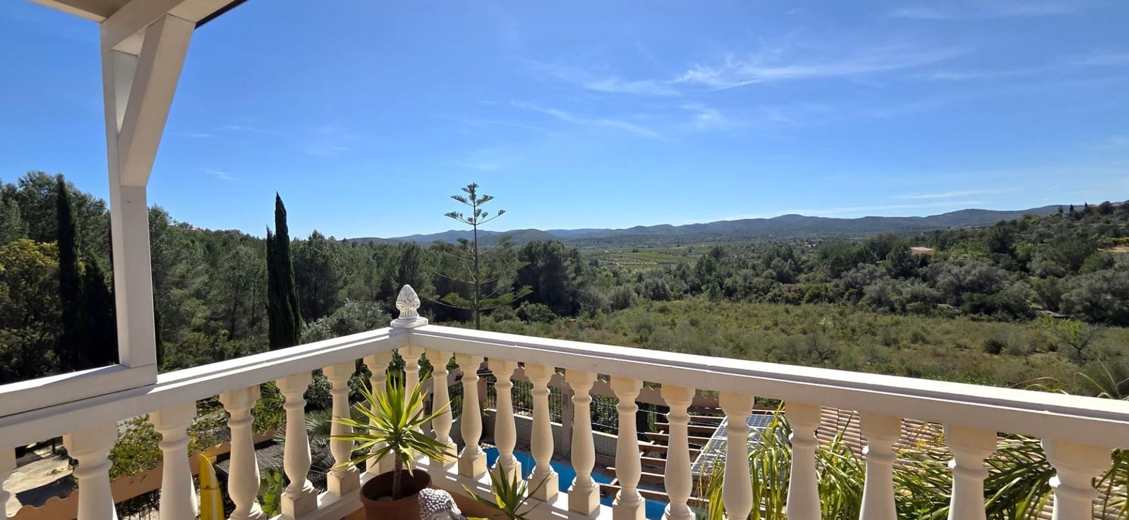 4 bedroom Villa for sale in Calig with pool garage - € 525,000 (Ref: 9741879)