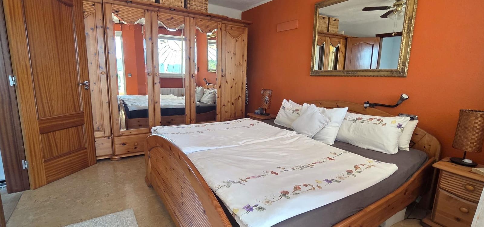 4 bedroom Villa for sale in Calig with pool garage - € 525,000 (Ref: 9741879)