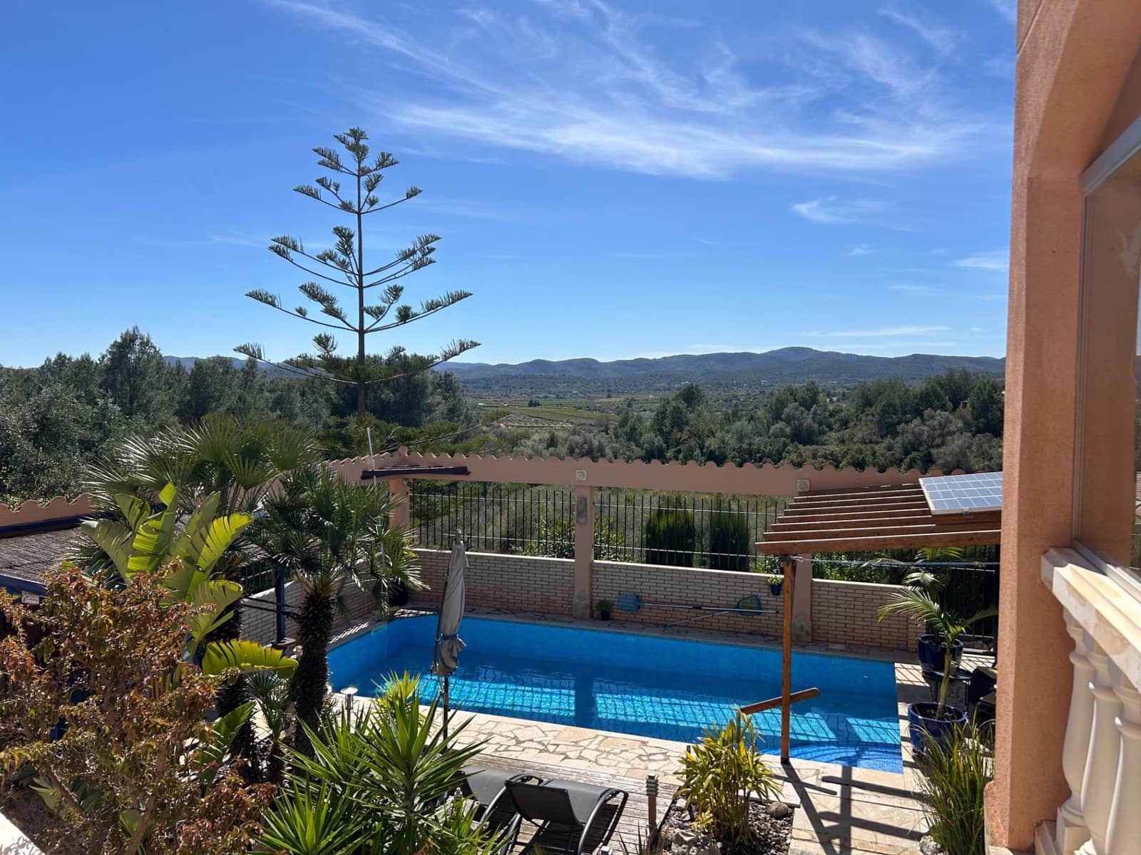 4 bedroom Villa for sale in Calig with pool garage - € 525,000 (Ref: 9741879)