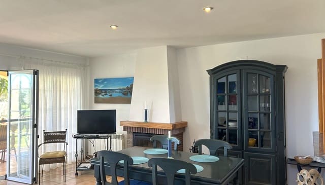 Adosado de 2 habitaciones en Sant Jordi en venta con piscina - 219.000 € (Ref: 9741880)