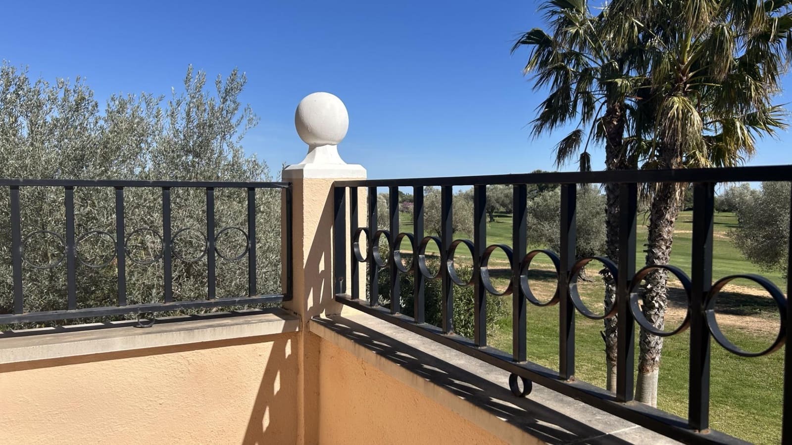 Adosado de 2 habitaciones en Sant Jordi en venta con piscina - 219.000 € (Ref: 9741880)