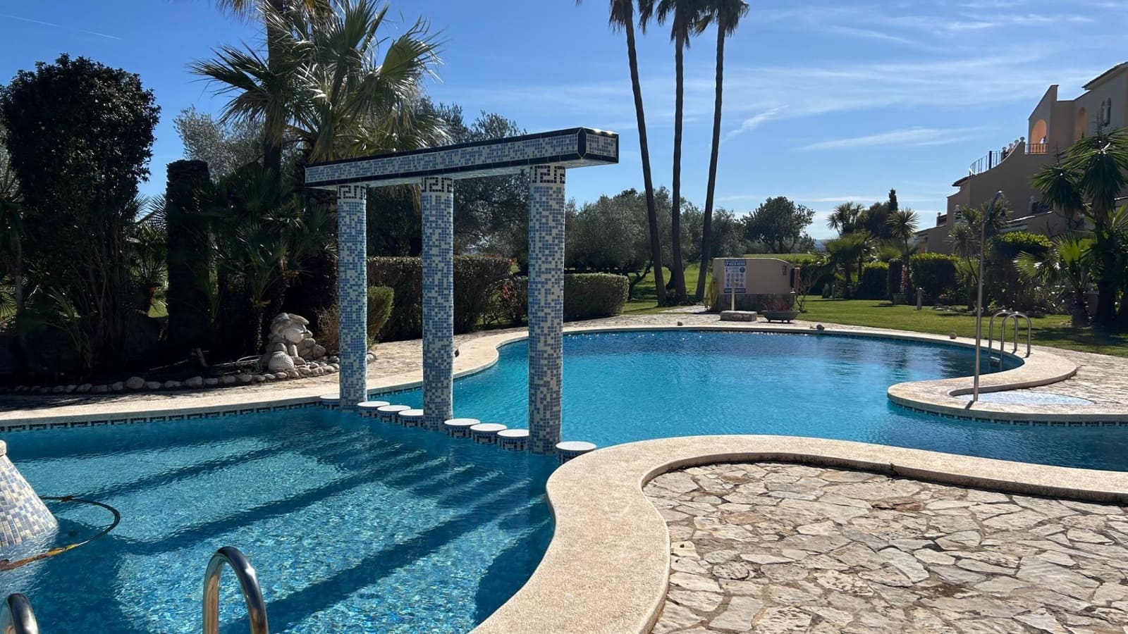 Adosado de 2 habitaciones en Sant Jordi en venta con piscina - 219.000 € (Ref: 9741880)