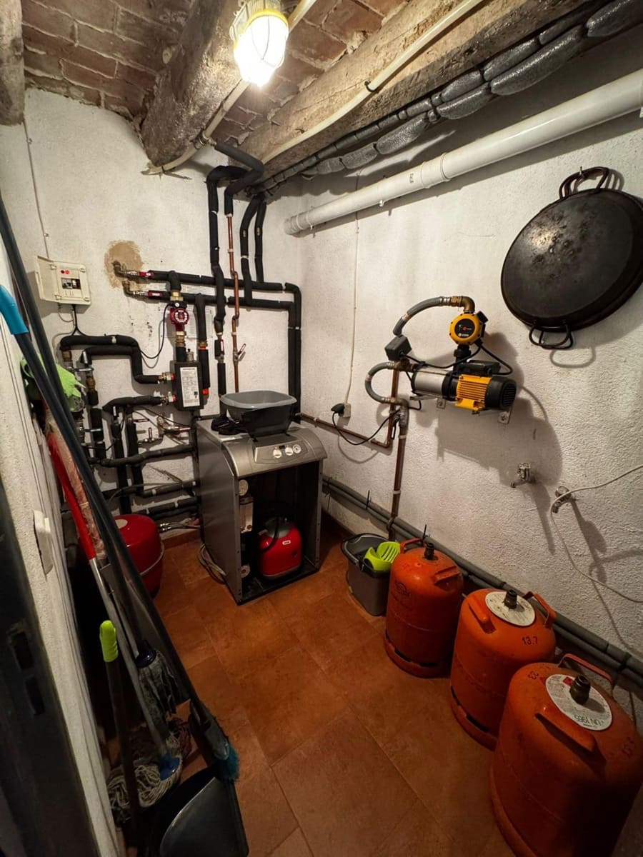 2 makuuhuone Omakotitalo myytävänä paikassa Boixar - 249 000 € (Ref: 9778344)