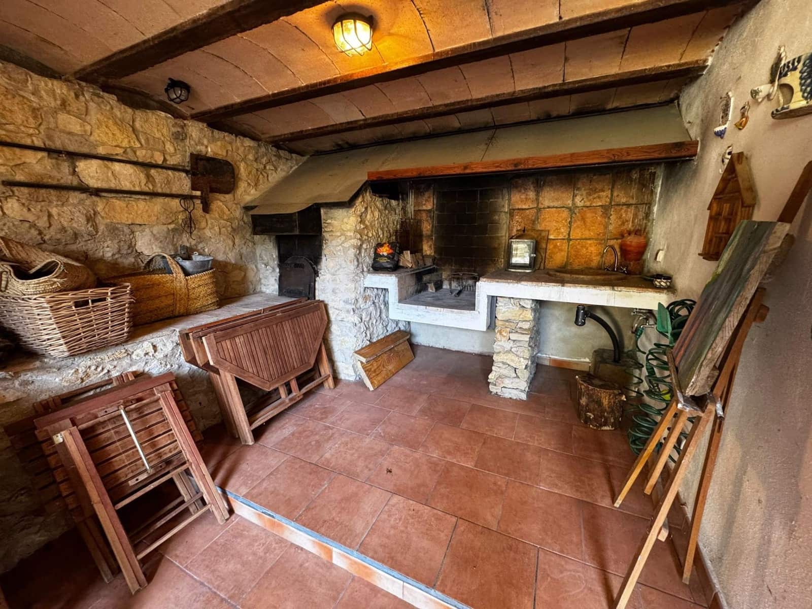 2 makuuhuone Omakotitalo myytävänä paikassa Boixar - 249 000 € (Ref: 9778344)