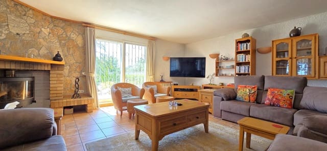 3 sypialnia Willa na sprzedaż w Vinaròs z basenem garażem - 350 000 € (Ref: 9799452)