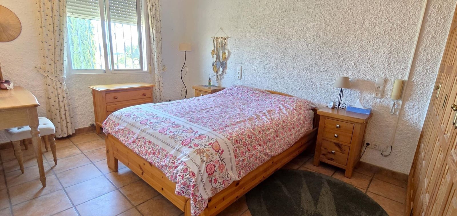 Chalet de 3 habitaciones en Vinaròs en venta con piscina garaje - 350.000 € (Ref: 9799452)