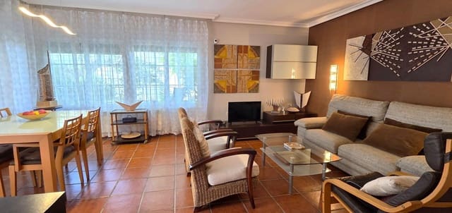 3 slaapkamer Villa te koop in Vinaròs met garage - € 399.000 (Ref: 9913336)