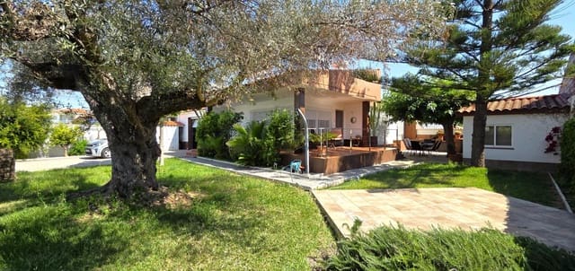 3 slaapkamer Villa te koop in Vinaròs met garage - € 399.000 (Ref: 9913336)