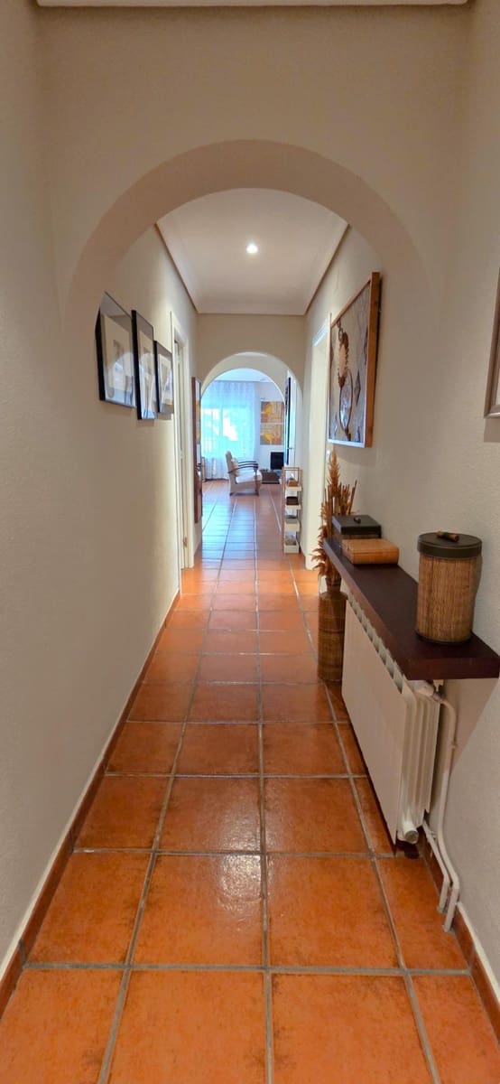 Chalet de 3 habitaciones en Vinaròs en venta con garaje - 399.000 € (Ref: 9913336)