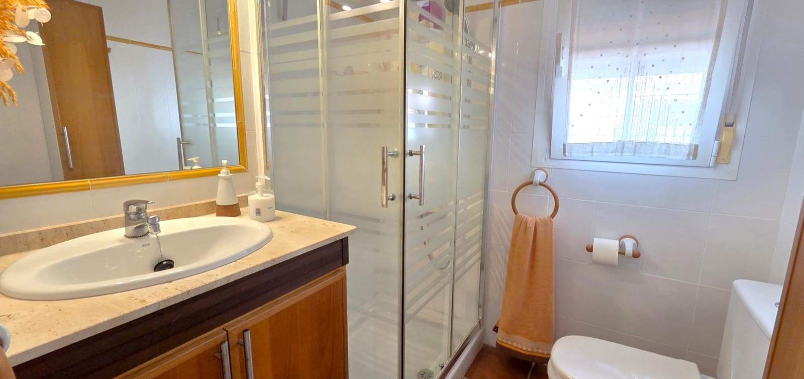 Chalet de 3 habitaciones en Vinaròs en venta con garaje - 399.000 € (Ref: 9913336)