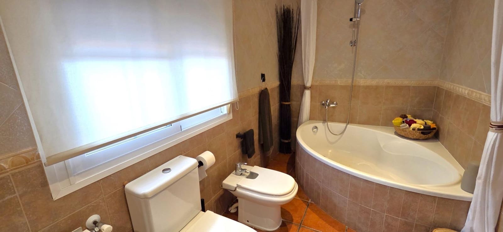 Chalet de 3 habitaciones en Vinaròs en venta con garaje - 399.000 € (Ref: 9913336)