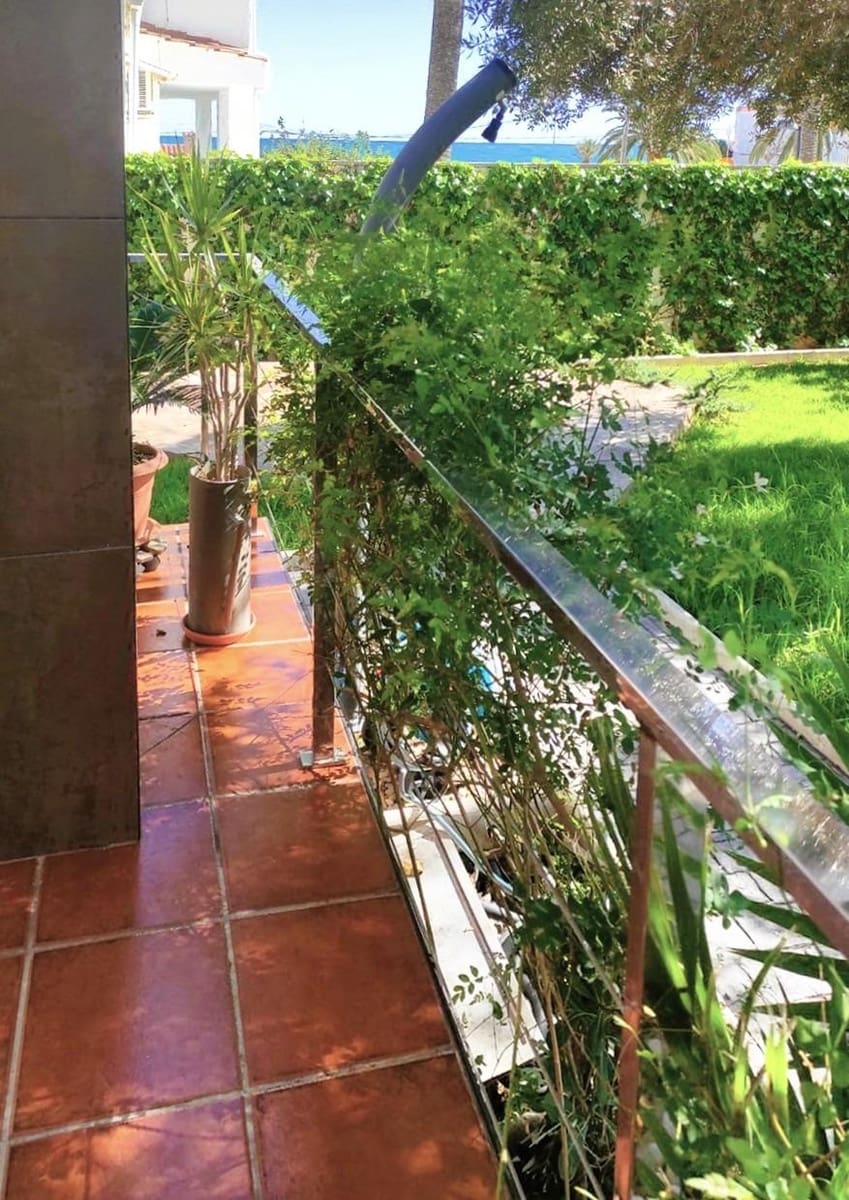 Chalet de 3 habitaciones en Vinaròs en venta con garaje - 399.000 € (Ref: 9913336)