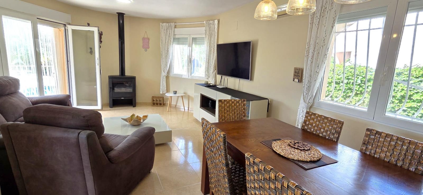 3 soveværelse Villa til salg i Ulldecona med swimmingpool - € 320.000 (Ref: 9963310)