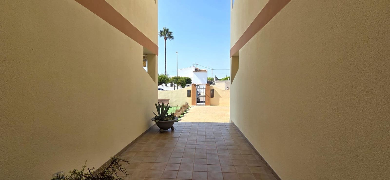 2 Zimmer Wohnung zu verkaufen in Vinaros mit Pool - 155.000 € (Ref: 9994398)