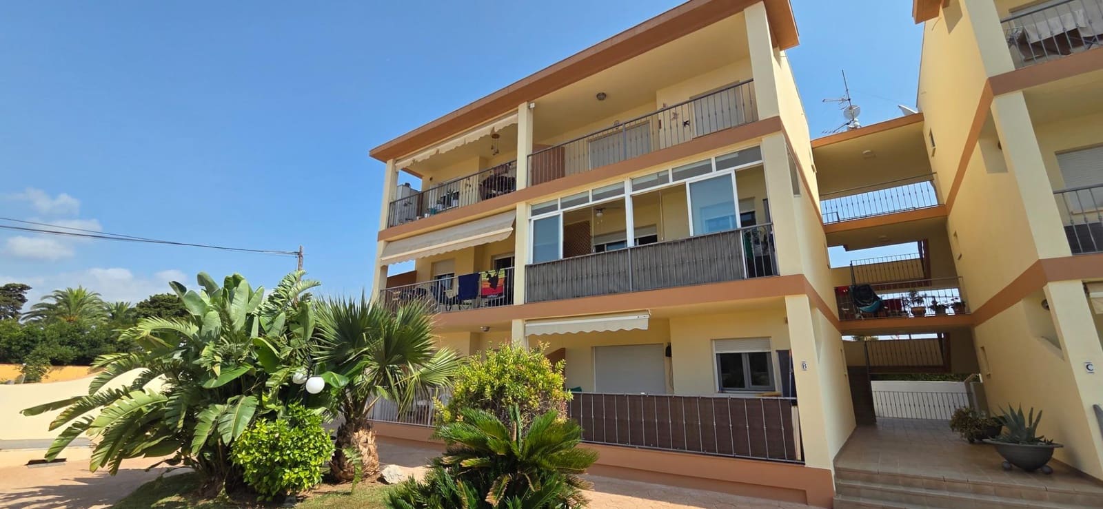 2 Zimmer Wohnung zu verkaufen in Vinaros mit Pool - 155.000 € (Ref: 9994398)