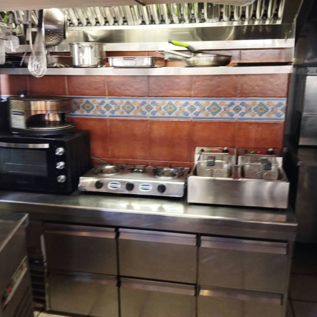Restaurant/Bar til leje i Arguineguin med garage - € 400 (Ref: 10175558)