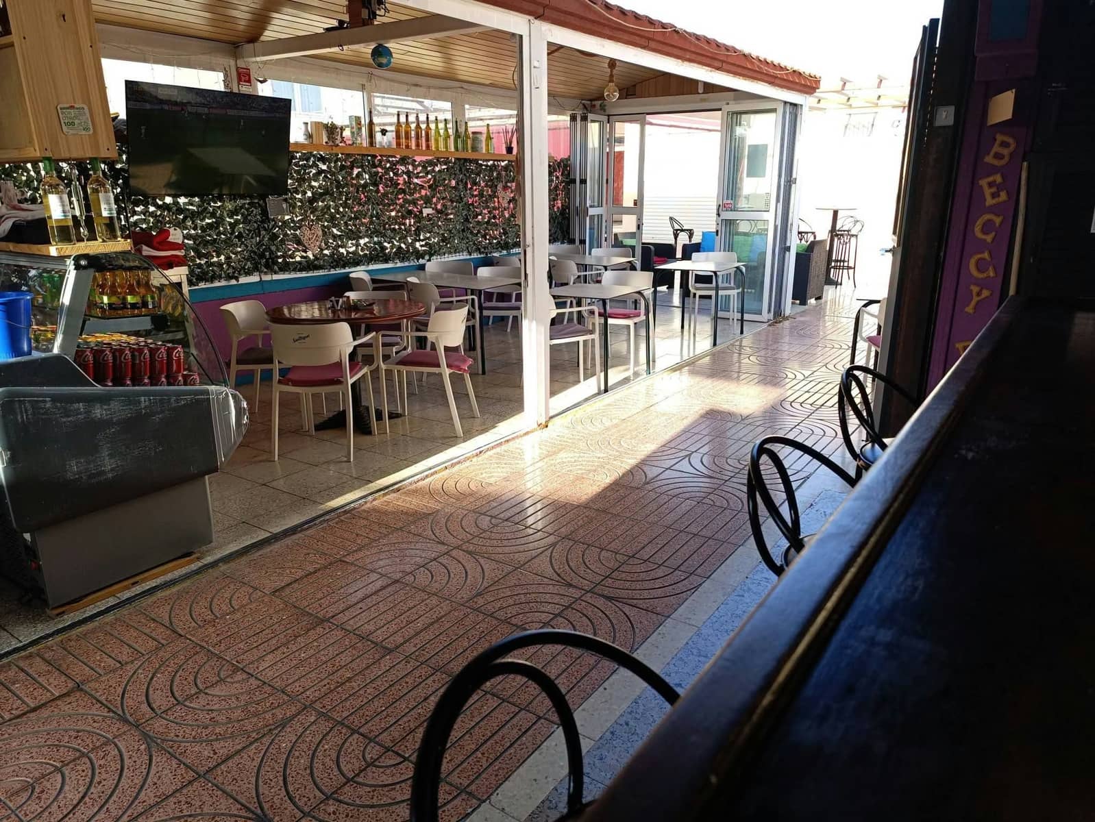 Restaurant/Bar til leje i Arguineguin med garage - € 400 (Ref: 10175558)