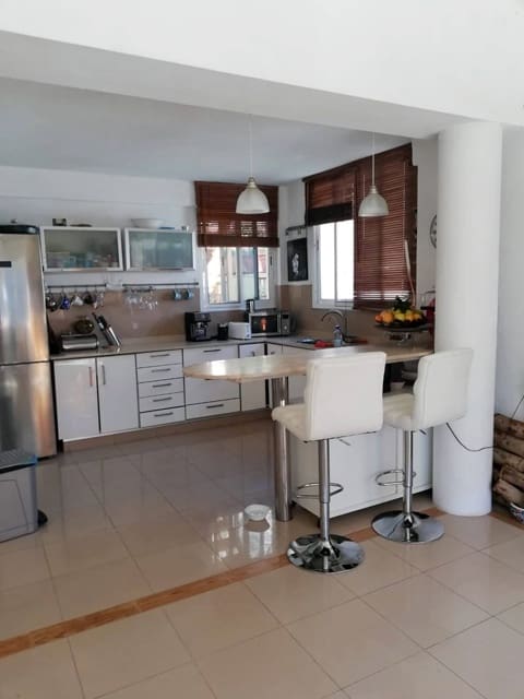 6 soveværelse Finca/Landehus til salg i Arguineguin med garage - € 450.000 (Ref: 9245637)