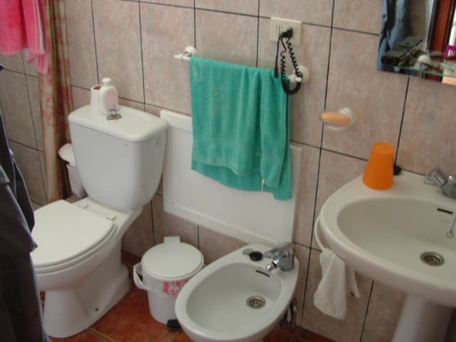 4 slaapkamer Finca/Landhuis te koop in San Bartolome de Tirajana met garage - € 220.000 (Ref: 9298846)