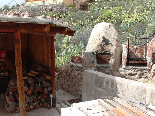 4 slaapkamer Finca/Landhuis te koop in San Bartolome de Tirajana met garage - € 220.000 (Ref: 9298846)