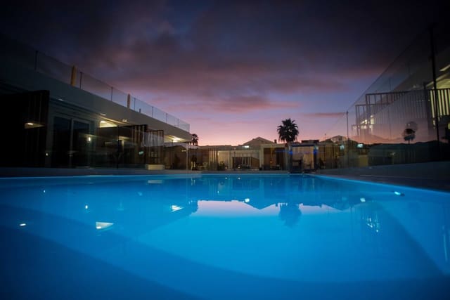 24 soveværelse Hotel til salg i Maspalomas, San Bartolomé de Tirajana med swimmingpool garage - € 4.700.000 (Ref: 9309255)