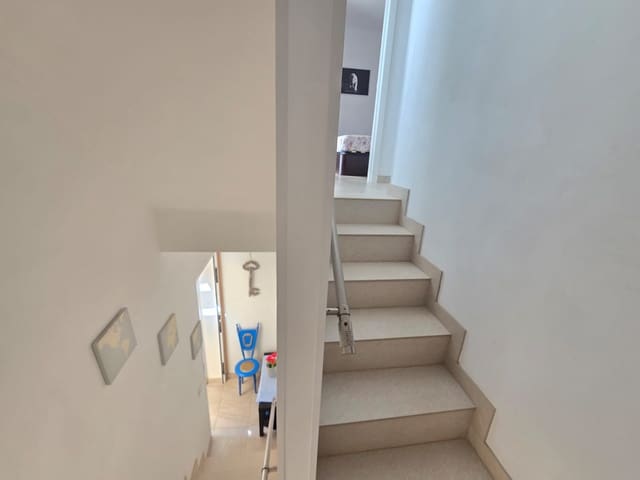 3 soveværelse Semi-Rækkehus til salg i El Tablero, San Bartolomé de Tirajana med garage - € 390.000 (Ref: 9386664)