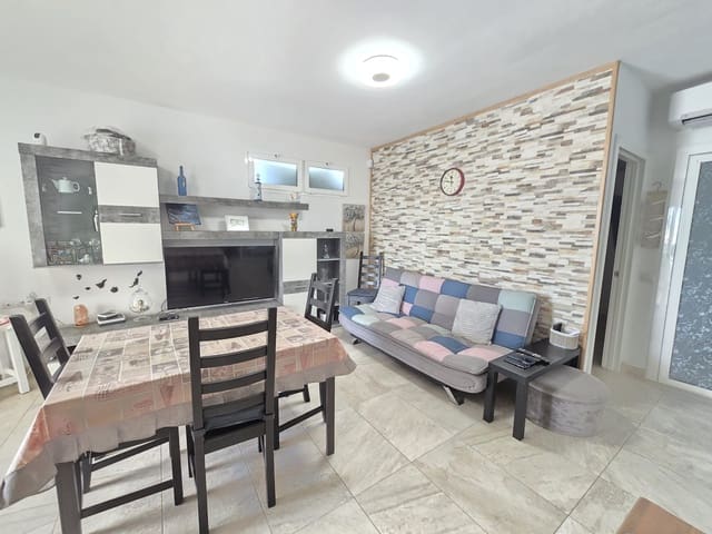 3 soveværelse Semi-Rækkehus til salg i El Tablero, San Bartolomé de Tirajana med garage - € 390.000 (Ref: 9386664)