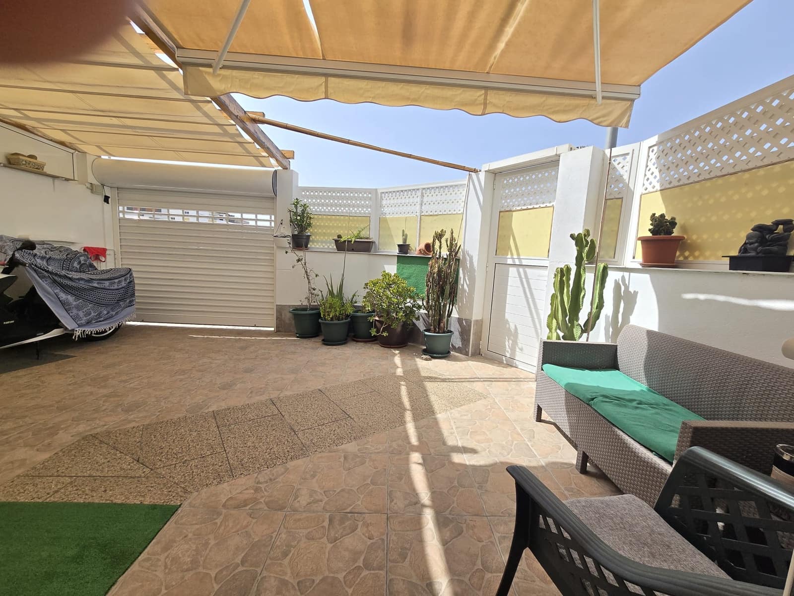 3 soveværelse Semi-Rækkehus til salg i El Tablero med garage - € 390.000 (Ref: 9386664)