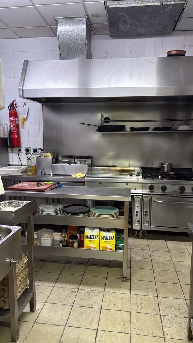 Restaurant/Bar for sale in Maspalomas with garage - € 190,000 (Ref: 9466149)