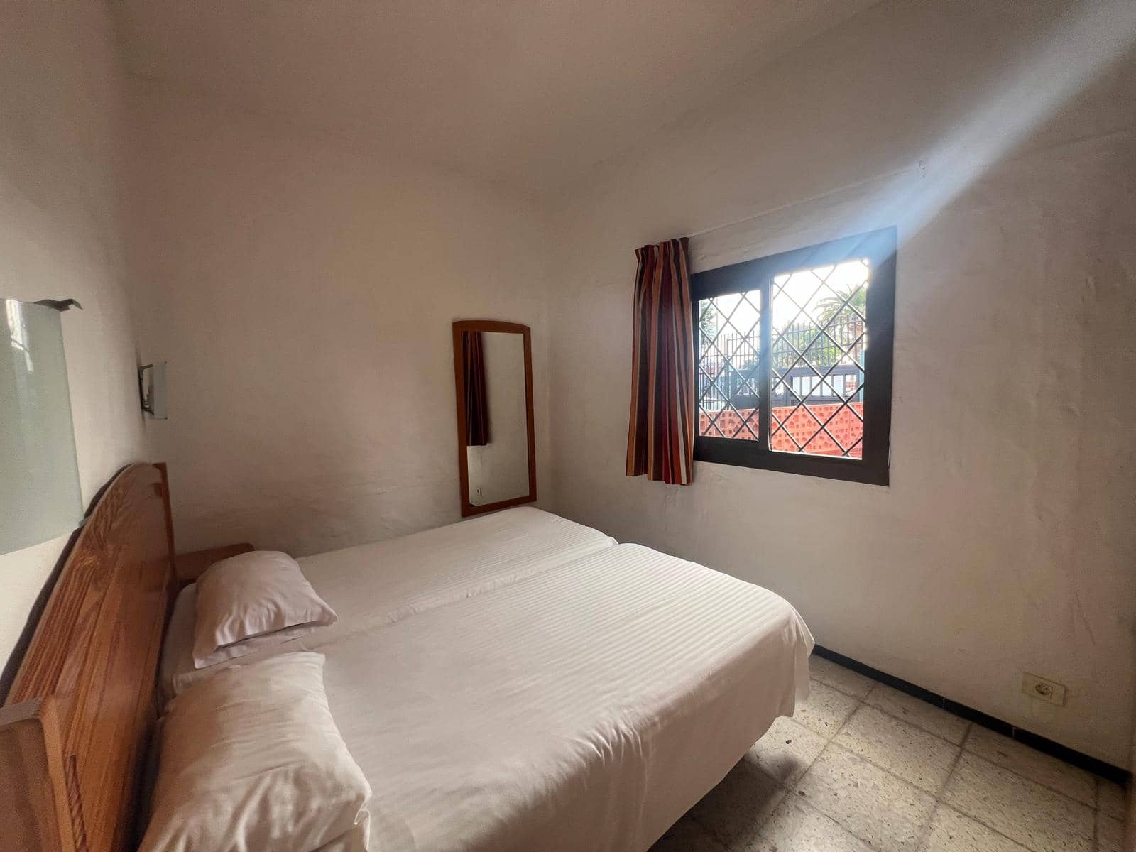 4 soveværelse Bungalow til salg i Playa del Ingles med swimmingpool garage - € 580.000 (Ref: 9528463)