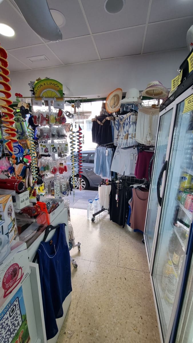 Shop for sale in Arguineguin - € 80,000 (Ref: 9570027)