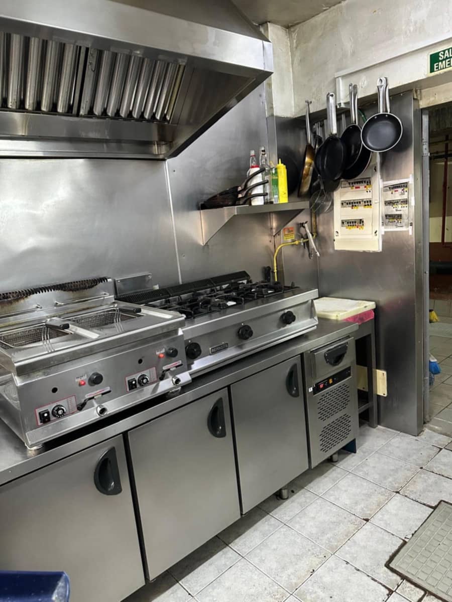 Restaurant/bar te koop in Amadores met garage - € 125.000 (Ref: 9623183)