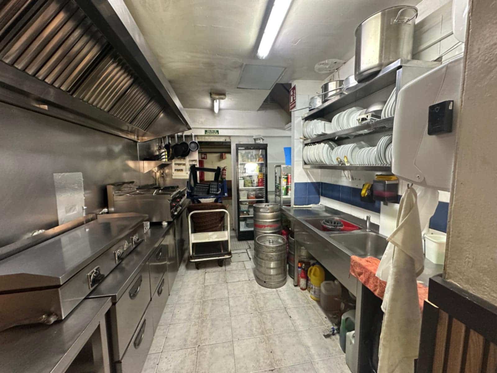 Restaurant/bar te koop in Amadores met garage - € 125.000 (Ref: 9623183)