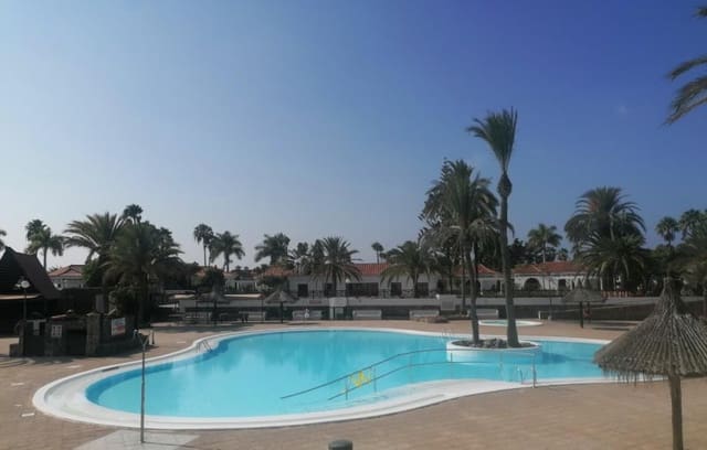 Bungalow de 1 chambre à louer à Maspalomas, San Bartolomé de Tirajana avec piscine garage - 975 € (Ref: 9919042)
